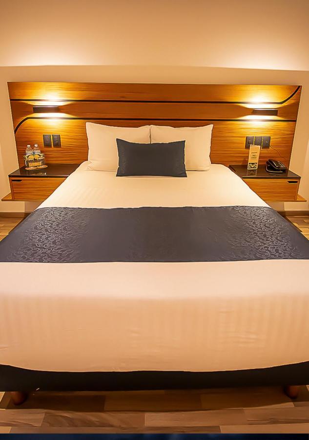 Hotel Boutique Maria Морелия Экстерьер фото